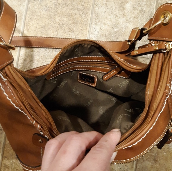 B.O.C. Born Concept Crossbody Bag. - Picture 4 of 8